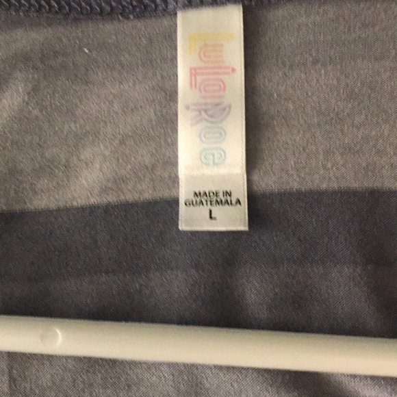 Lularoe Lynnae - Picture 3 of 8